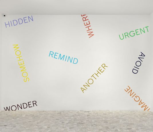 Giochi di parole, scambi di paesaggi: Barry e Rubsamen in mostra alla Galleria Artiaco Robert Barry, Untitled, 2026, Galleria Alfonso Artiaco, Napoli