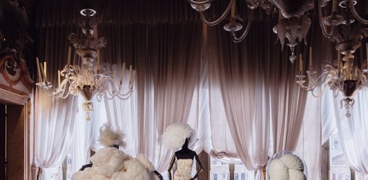 The Only True Protest is Beauty: il debutto veneziano di Dries Van Noten