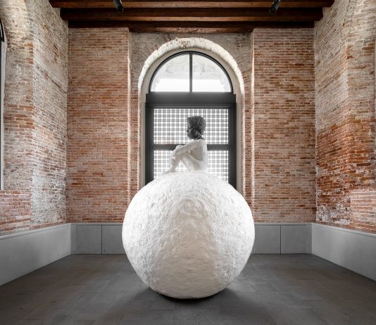 Esercizi di frammentazione: Lorna Simpson a Punta della Dogana
