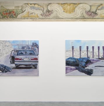 Andrea Mirabelli porta in pittura il collasso dei simboli politici
