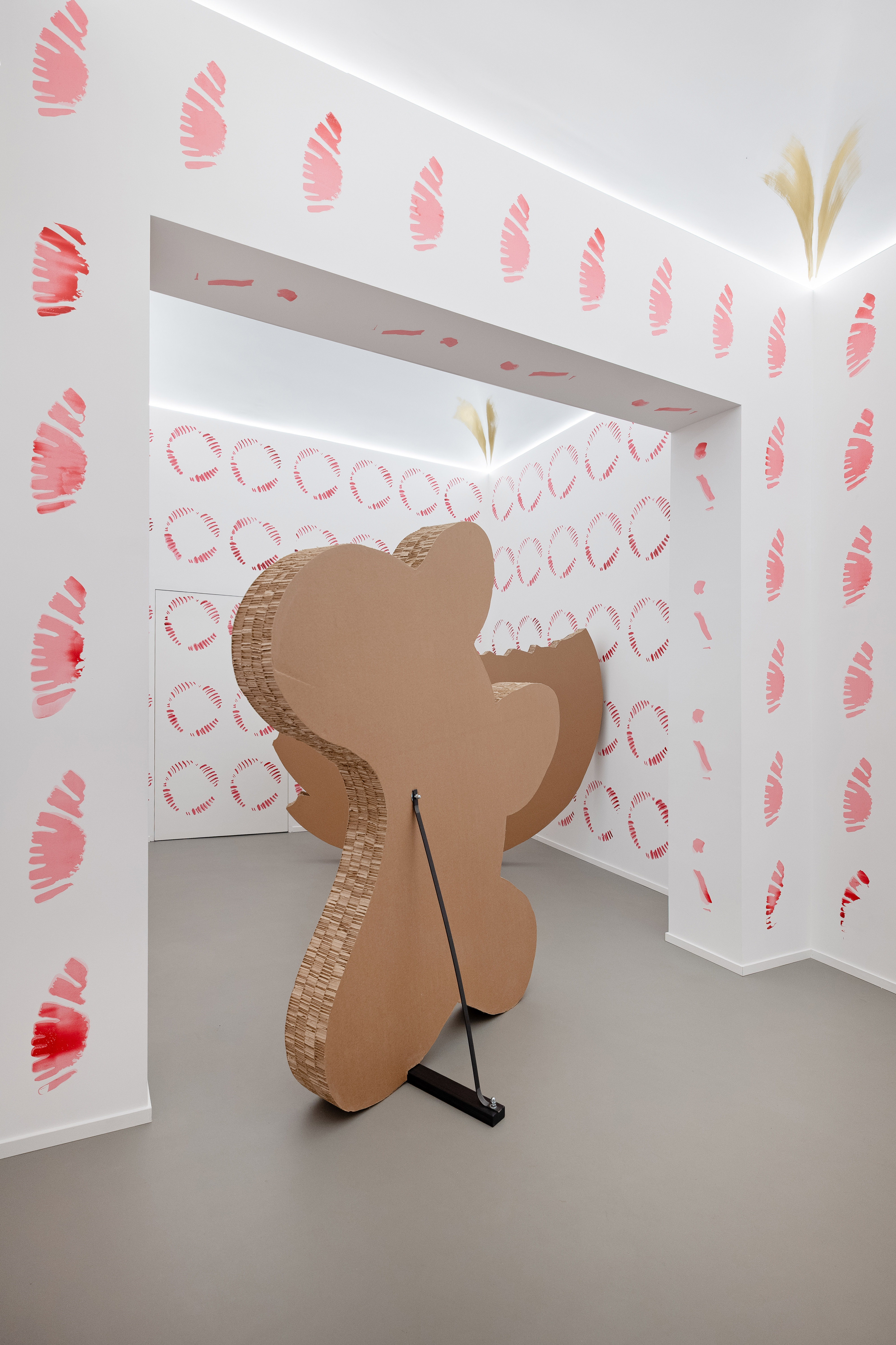 Sonia Kacem, Azizti, veduta della mostra, ph. Fausto Brigantino, Courtesy L'Ascensore, Palermo