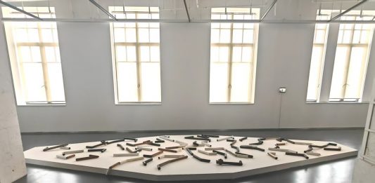 Ding She rilegge la filosofia orientale attraverso l’arte contemporanea: la mostra a Shangai