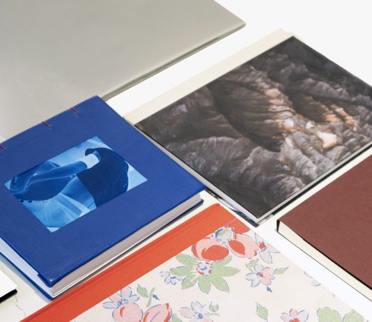 Il libro fotografico come opera: a Exposed Torino arrivano i Dummy Award