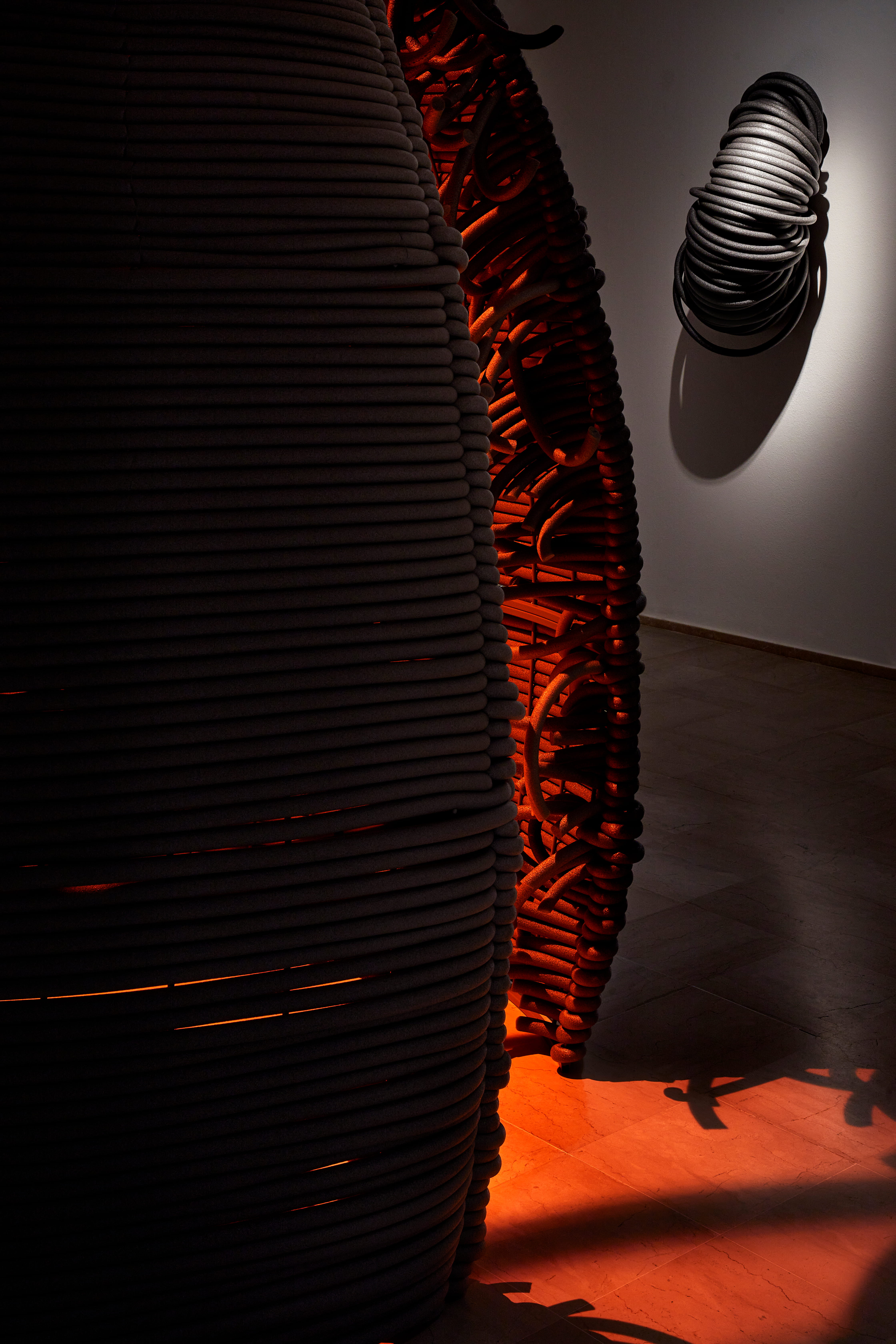 Francesca Pasquali, Rifugio plastico. Abitare il confine, veduta della mostra, MAR Ravenna, ph. Daniele Casadio