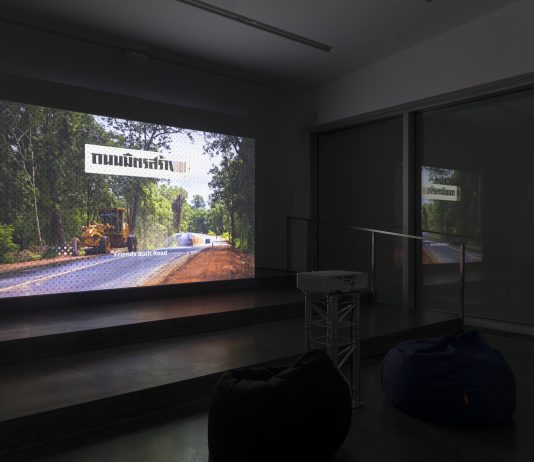 Le geografie frammentate di Som Supaparinya al Museion