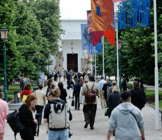 Vsitare la Biennale d’Arte è come salire sulla Space Mountain del mondo reale Biennale Arte mondo reale