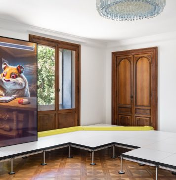 Gatti maledetti e Italian Brainrot in un palazzo storico: i Mattes arrivano a Venezia