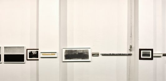 L’orizzonte infinito di Luca Pancrazzi: la grande installazione a Milano