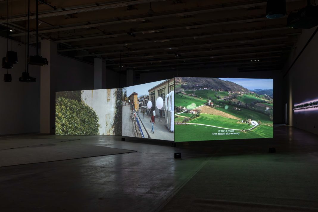05 (1) FLATFORM, Concert for Films and Works, veduta della mostra, Power Station of Art, Shanghai, 2026