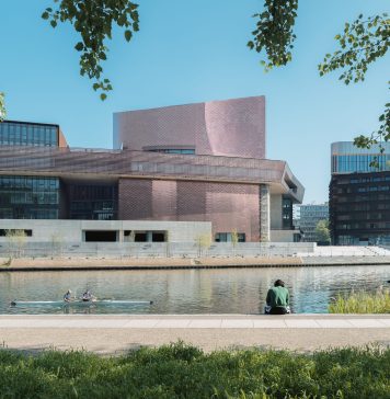 Nasce Large: a Parigi un’ex fabbrica Renault diventa centro d’arte contemporanea