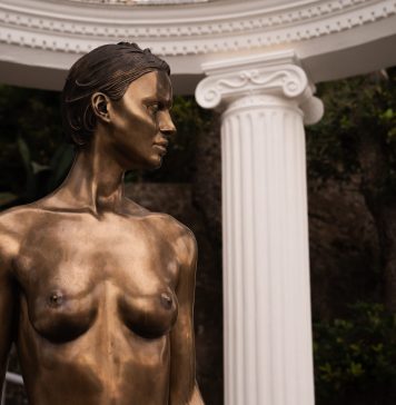 Jago apre un museo anche a Capri: Villa Lysis accoglie le sue sculture