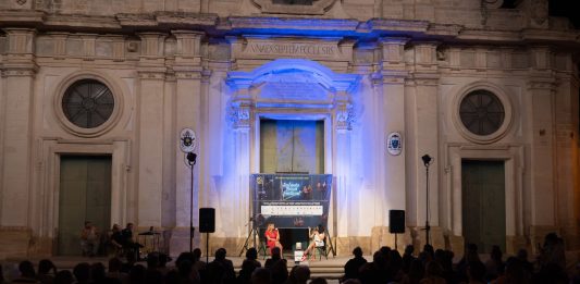 Nel Salento dell’estate, i libri diventano un fenomeno popolare salento book festival