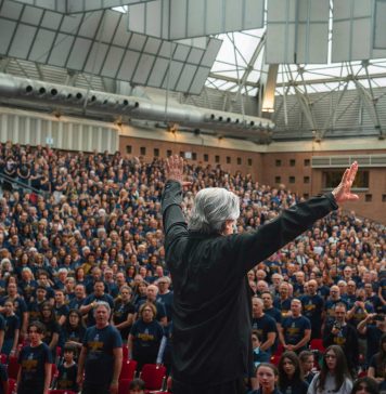 Riccardo Muti e le 3546 voci di Ravenna: una lezione di musica e comunità