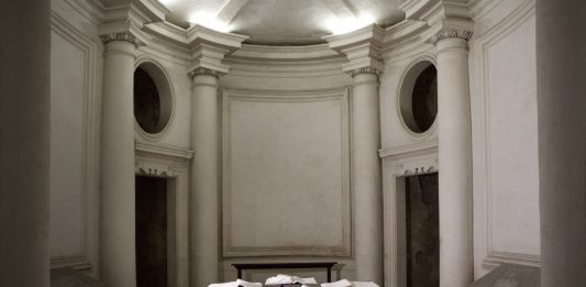 Devota: a Bellano una mostra diffusa per (ri)scoprire il sacro nell’arte contemporanea
