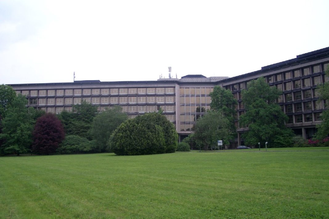Ivrea_palazzo_uffici1