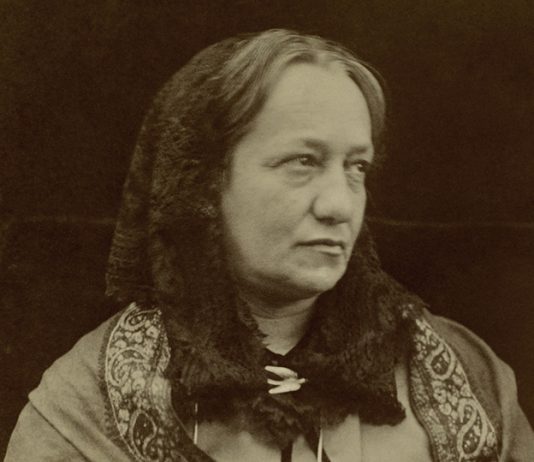 Una targa blu per Julia Margaret Cameron: 5 cose da sapere sulla pioniera della fotografia Margaret cameron