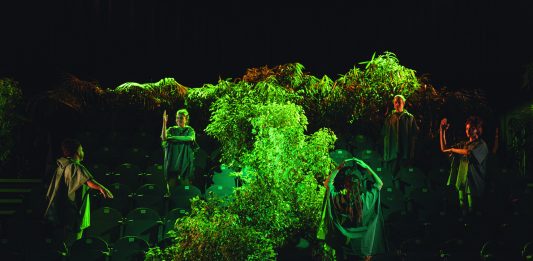 Una performance ci invita a guardare come alberi: L’incanto al Mattatoio di Roma incanto Mattatoio Roma