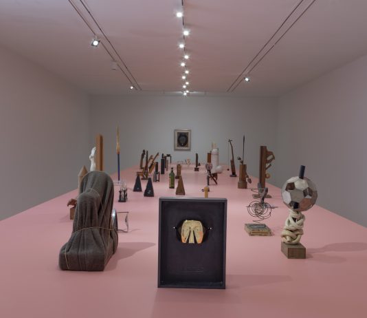 Man Ray, il suo dizionario impossibile a Milano