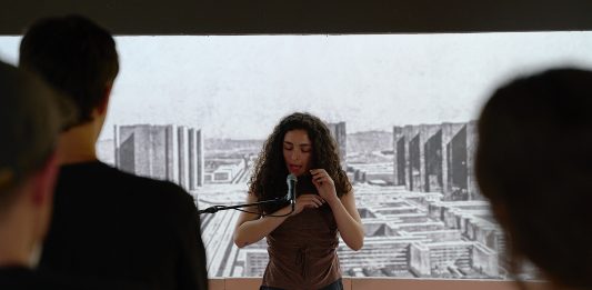 Quando il gioco diventa proiezione: il progetto di Adiacenze e Asmodee a Bologna adiacenze bologna