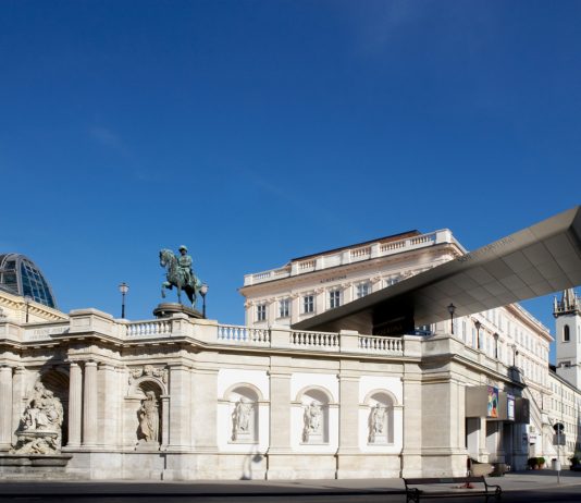 L’Albertina di Vienna celebra 250 anni e guarda al futuro: intervista al direttore Ralph Gleis