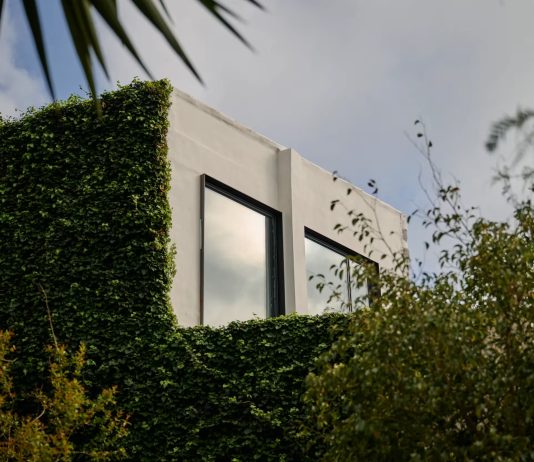 Casa Gràcia, a Minorca il nuovo rifugio creativo ideato da Rashid Johnson