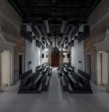 Come algoritmi e piattaforme stanno cambiando l’arte: una mostra a Venezia