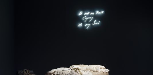Quando i traumi diventano opere d’arte: la grande retrospettiva di Tracey Emin alla Tate Modern tracey emin tate