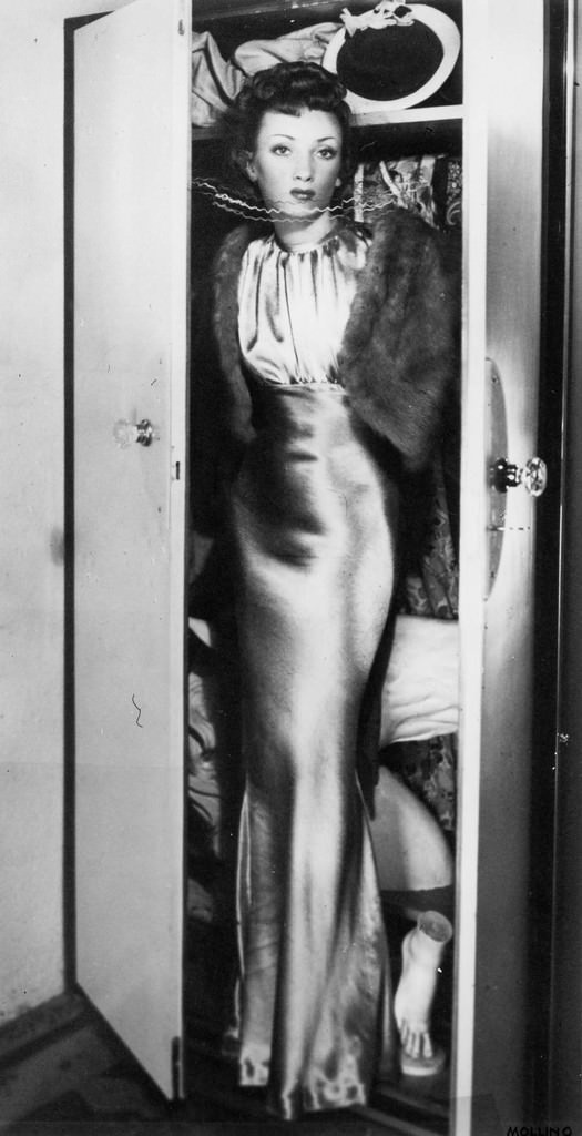 Carlo Mollino – Fiabe per grandi 1936-1943https://www.exibart.com/repository/media/eventi/2003/01/carlo-mollino-8211-fiabe-per-grandi-1936-1943.jpg