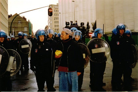 Jota Castro – Motherfuckers never diehttps://www.exibart.com/repository/media/eventi/2003/09/jota-castro-8211-motherfuckers-never-die.jpg