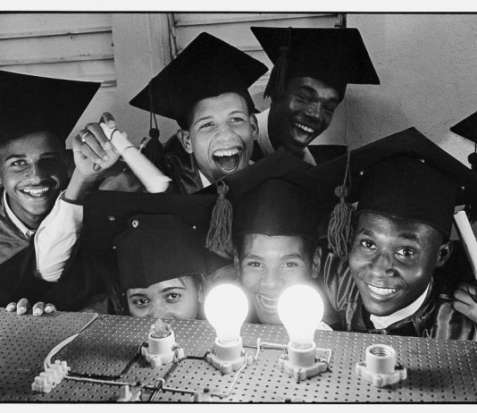 Un mondo possibile – Le vie dello sviluppo Un mondo possibile – Le vie dello sviluppo