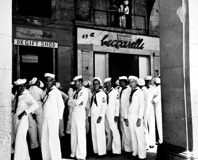 Yankees 1943 – gli Americani a Cagliarihttps://www.exibart.com/repository/media/eventi/2003/10/yankees-1943-8211-gli-americani-a-cagliari.jpg