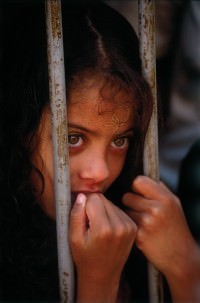 Colori dal Buio – Vivere la povertà nel mondo