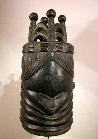 Signore d’Africahttps://www.exibart.com/repository/media/eventi/2003/11/signore-d8217africa.jpg