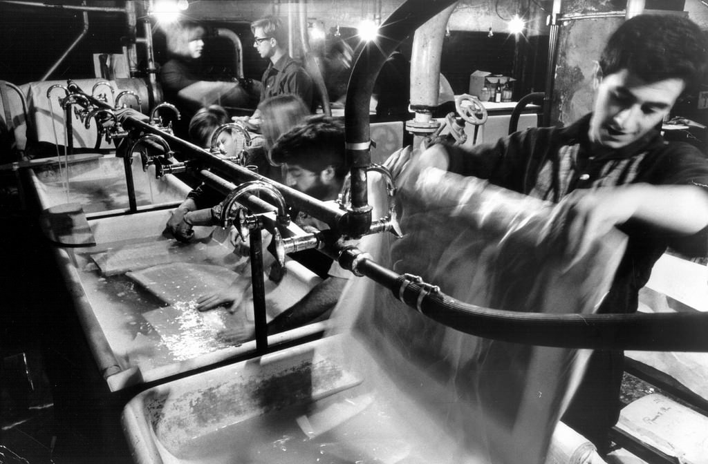 Contro al cieco fiume: quarant’anni dopo (Dante Alighieri Commedia, Purgatorio canto I)https://www.exibart.com/repository/media/eventi/2004/01/contro-al-cieco-fiume-quarant8217anni-dopo-dante-alighieri-commedia-purgatorio-canto-i.jpg