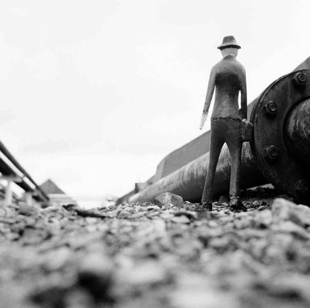 Josef Rainer – Metropolishttps://www.exibart.com/repository/media/eventi/2004/01/josef-rainer-8211-metropolis.jpg