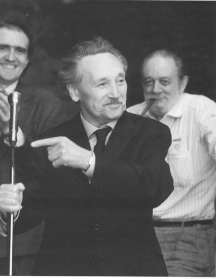 Lorenzo Guerrini – Disegnare nello spaziohttps://www.exibart.com/repository/media/eventi/2004/02/lorenzo-guerrini-8211-disegnare-nello-spazio.jpg