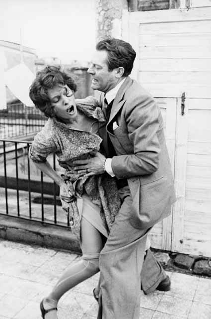 Tazio Secchiaroli – Storie di Cinemahttps://www.exibart.com/repository/media/eventi/2004/03/tazio-secchiaroli-8211-storie-di-cinema.jpg