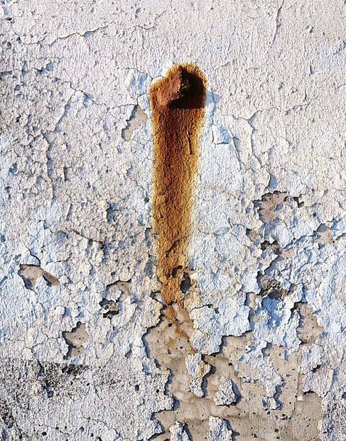 Alessandro Vicario – Screpolature…dal muro di Berlinohttps://www.exibart.com/repository/media/eventi/2004/04/alessandro-vicario-8211-screpolature8230dal-muro-di-berlino.jpg