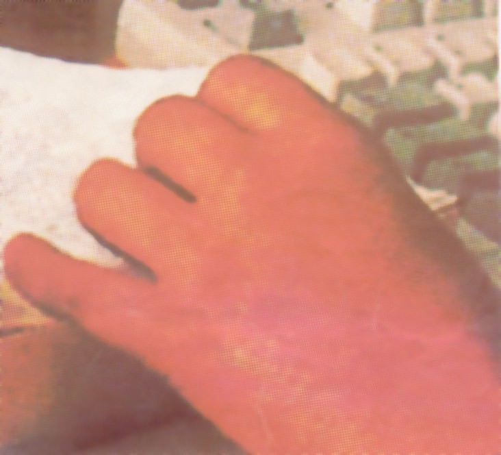 Keep’n Touchhttps://www.exibart.com/repository/media/eventi/2004/04/keep8217n-touch.jpg