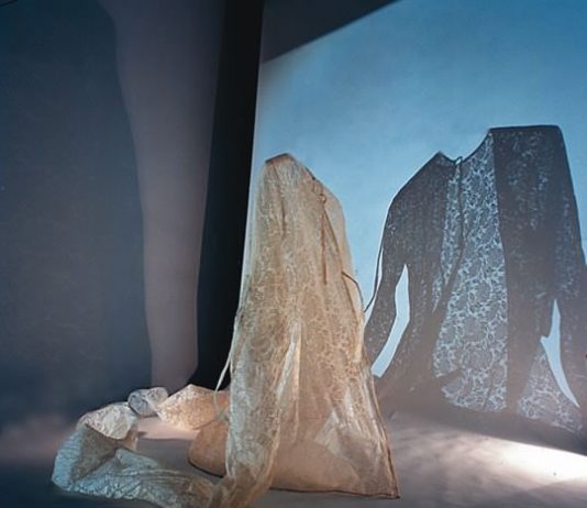 Sara Montani – Sosia d’ombra Sara Montani – Sosia d’ombra