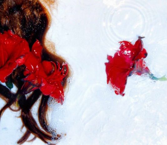 Stefania Di Marco – Sospensioni Femminili Stefania Di Marco – Sospensioni Femminili