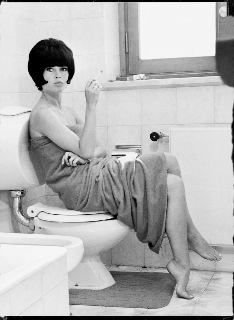 A Flash of Arthttps://www.exibart.com/repository/media/eventi/2004/06/a-flash-of-art.jpg