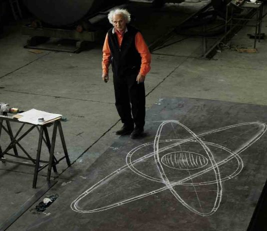 Eliseo Mattiacci – Danza di Astri e di Stelle Eliseo Mattiacci – Danza di Astri e di Stelle