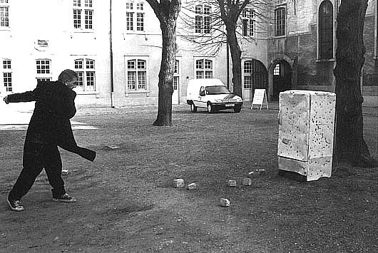 Jimmie Durham – Stones rejected by the builder