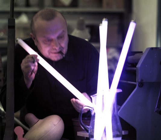 Fantadesign: oggetti a sorpresa di Denis Santachiara Fantadesign: oggetti a sorpresa di Denis Santachiara