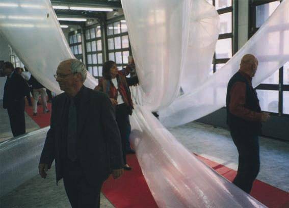 Gli Ambienti del Gruppo T. Arte immersiva e interattiva / Grande oggetto pneumaticohttps://www.exibart.com/repository/media/eventi/2004/10/gli-ambienti-del-gruppo-t.-arte-immersiva-e-interattiva-grande-oggetto-pneumatico.jpg