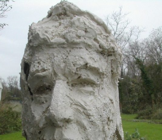 Busto di Yasser Arafat