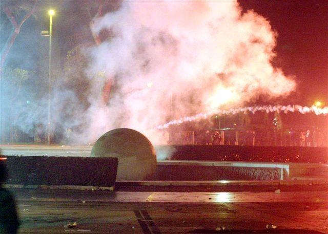 I colori del tifohttps://www.exibart.com/repository/media/eventi/2004/11/i-colori-del-tifo.jpg