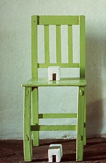 Janet Mullarney – Reshufflehttps://www.exibart.com/repository/media/eventi/2004/12/janet-mullarney-8211-reshuffle.jpg