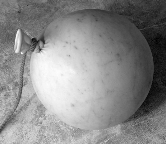 Fabio Viale – Kick-starter